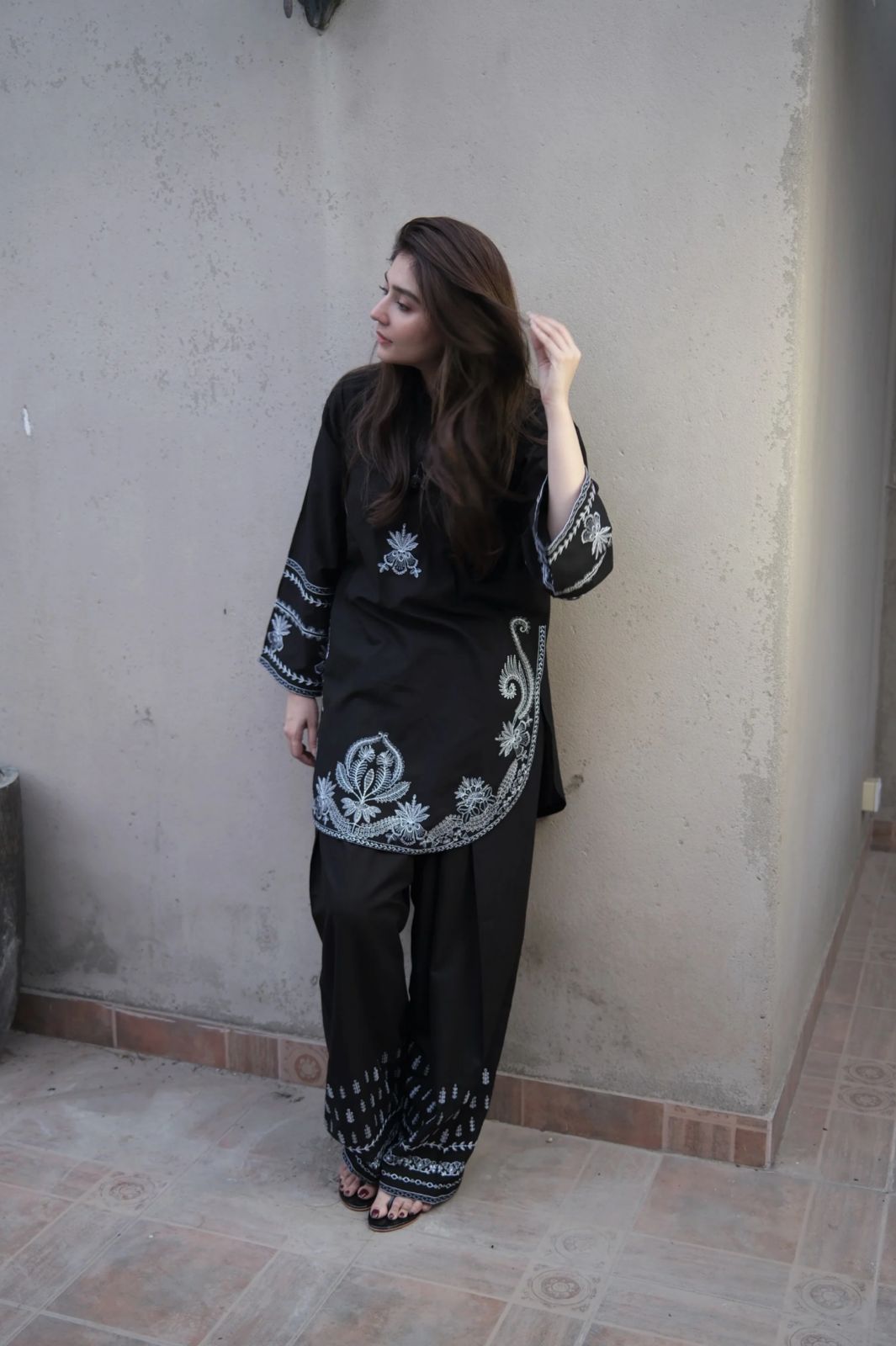 Style-BU 1204 Embroidered 2 pc Unstitched Lawn Dress