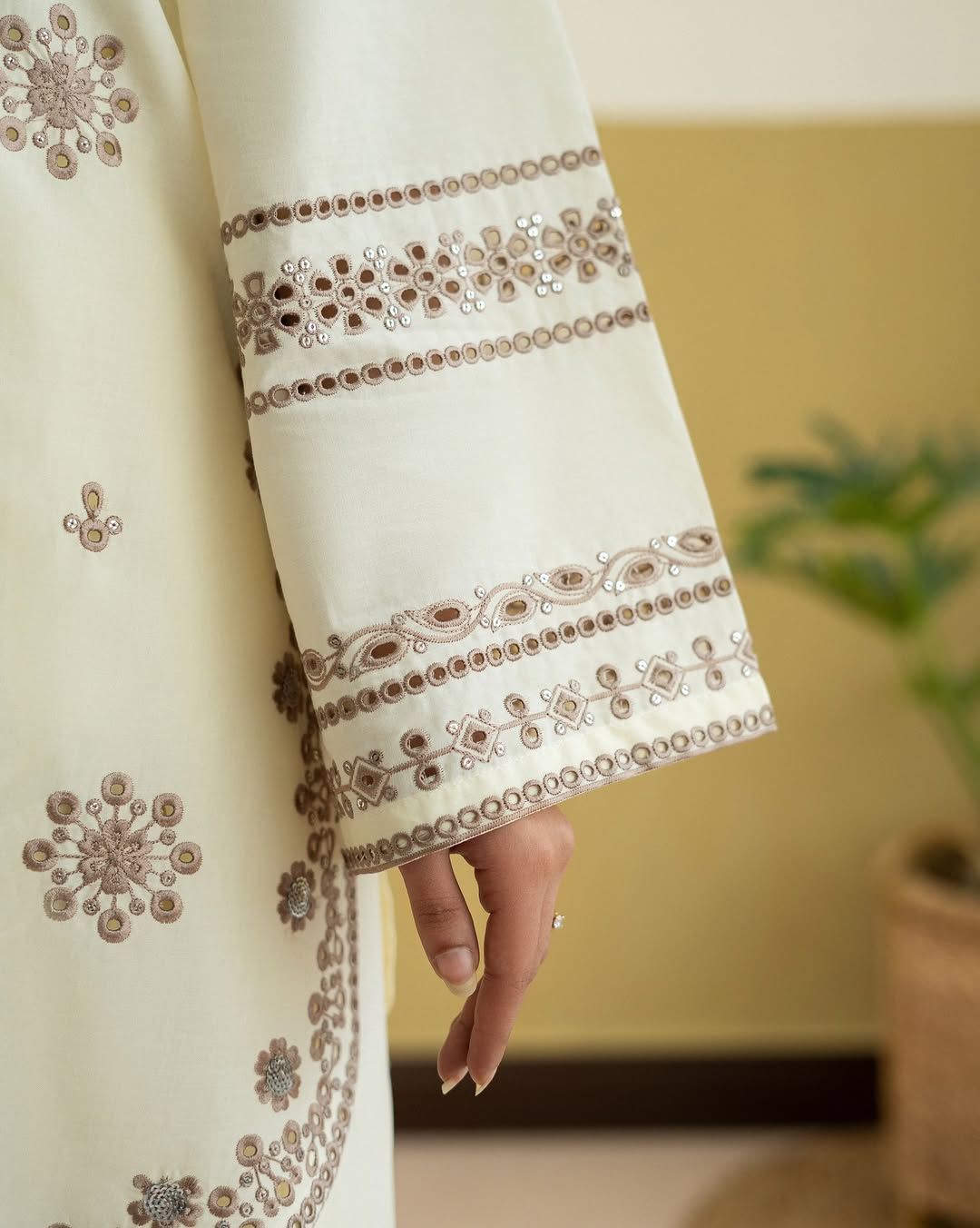 Style-NF 1304 Rich Cream Embroidered 2 pc Unstitched Lawn Dress